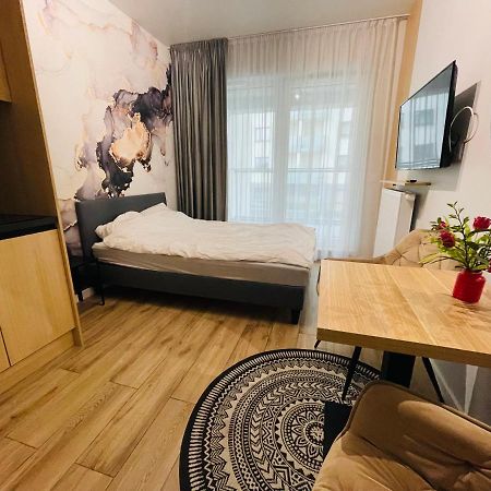 W Apartments Варшава Экстерьер фото